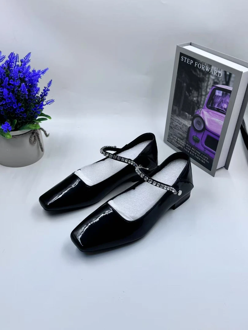 A028  平跟纯色方头浅口透气法式单鞋低跟时尚新中式