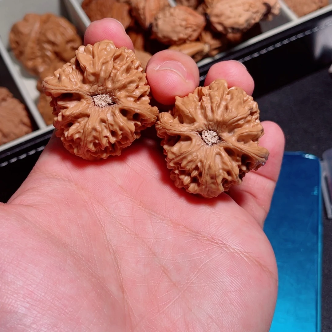 38深凹龙门涧尖边棱有修