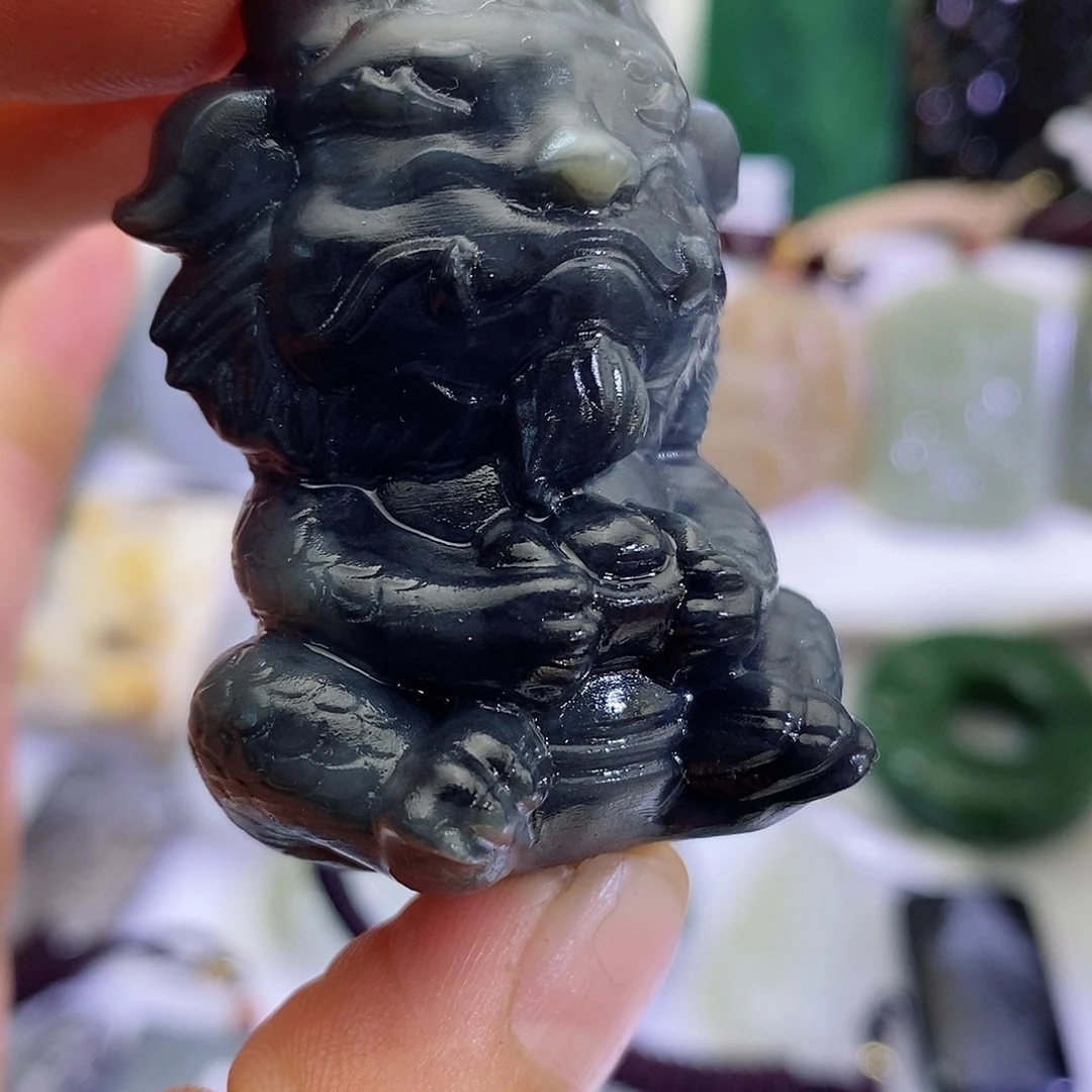 和田玉（糖玉）颈饰足铂镶嵌