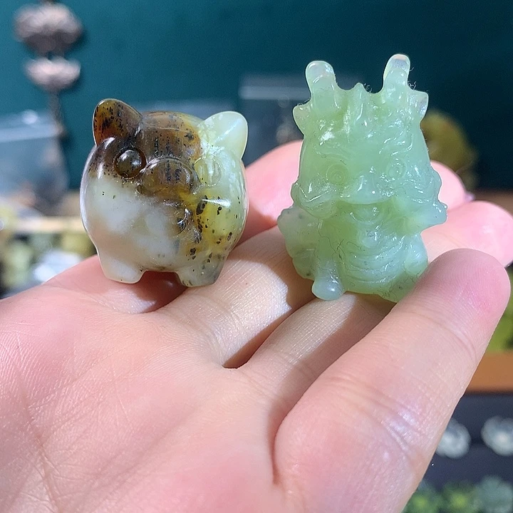 蛇纹石玉未镶嵌耳饰