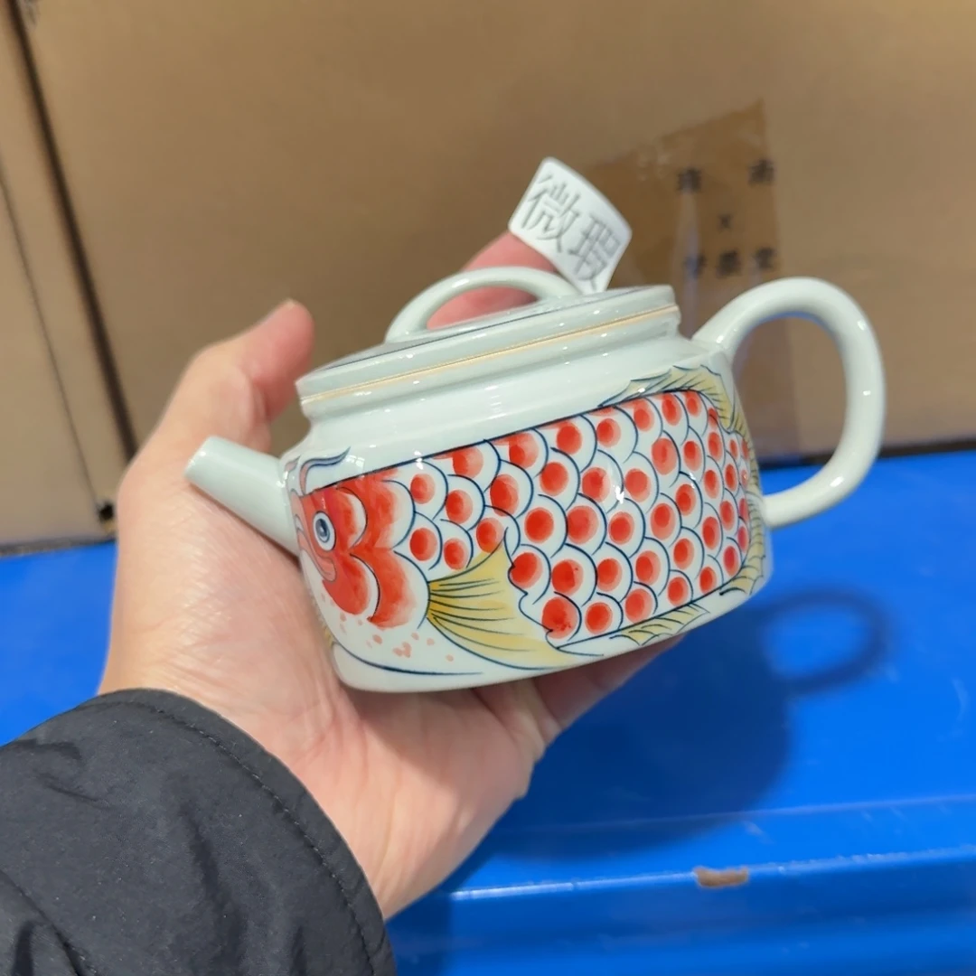 釉下手绘茶具微瑕