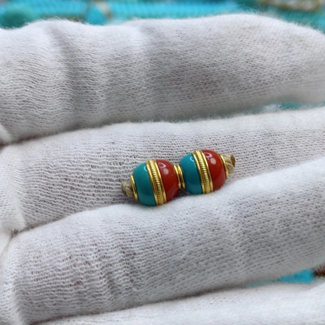 绿松石珠宝奇石18K金镶嵌圣**主