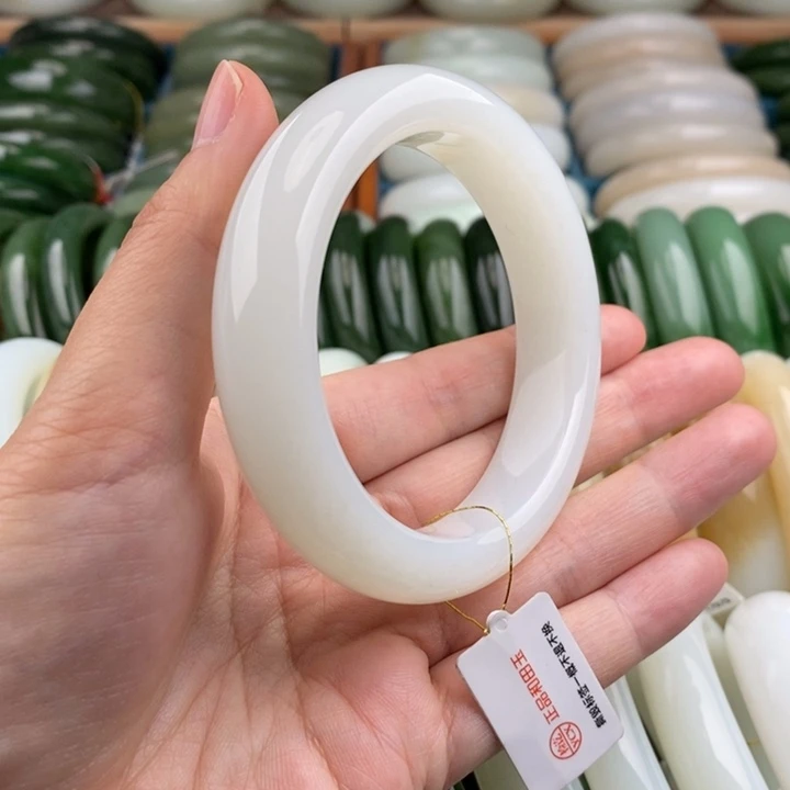 和田玉手镯未镶嵌和田玉羊脂白玉手镯