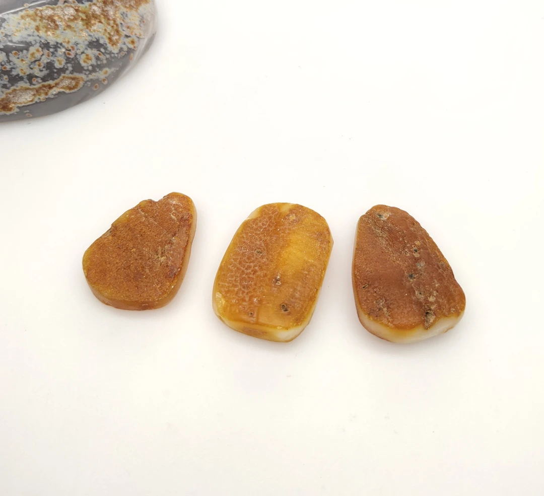 天然老蜜蜡吊坠 带皮子原石 多样性发一 珠宝