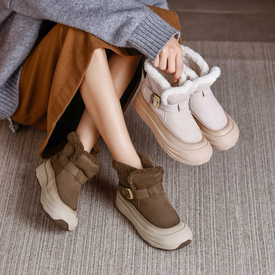 冬季新款加绒厚底头层牛皮女靴白色休闲雪地靴羊羔绒保暖短靴