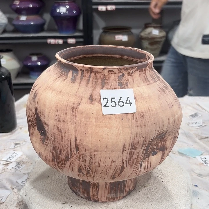 摆件高21，口12，无孔2564