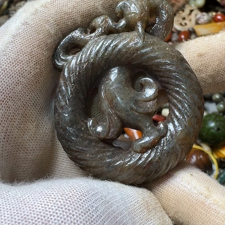 和田玉未镶嵌挂件