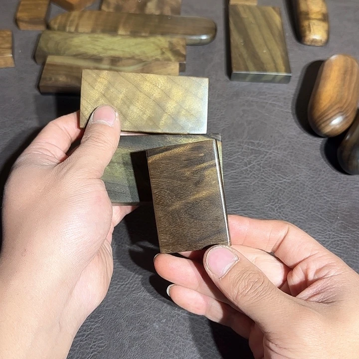 C***阴沉木直播间一物一拍截图