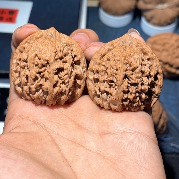 倒***带吊坠文玩核桃39全品满天星