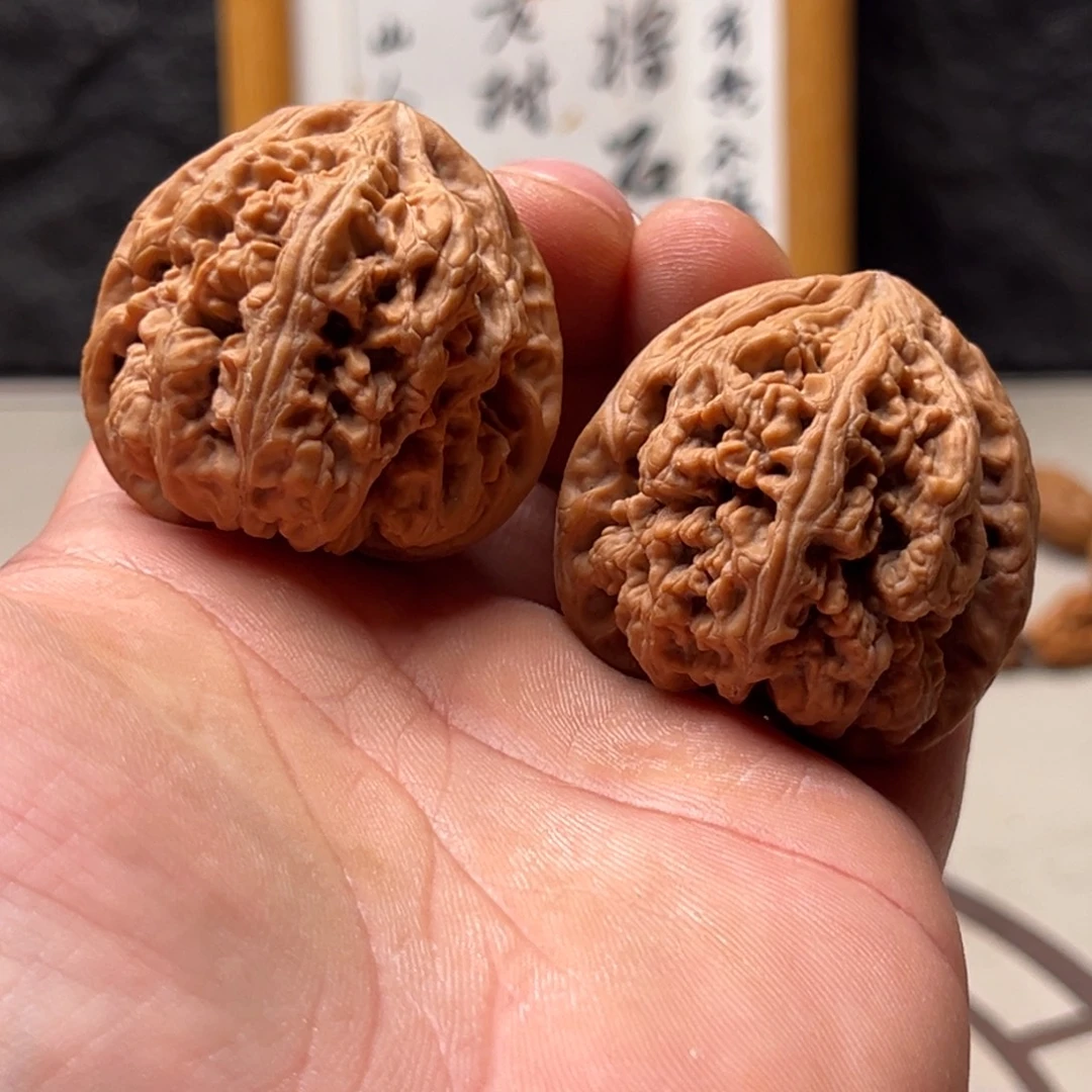 H***N文玩核桃把件大粗筋43