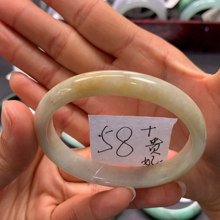 未镶嵌手镯翡翠手镯