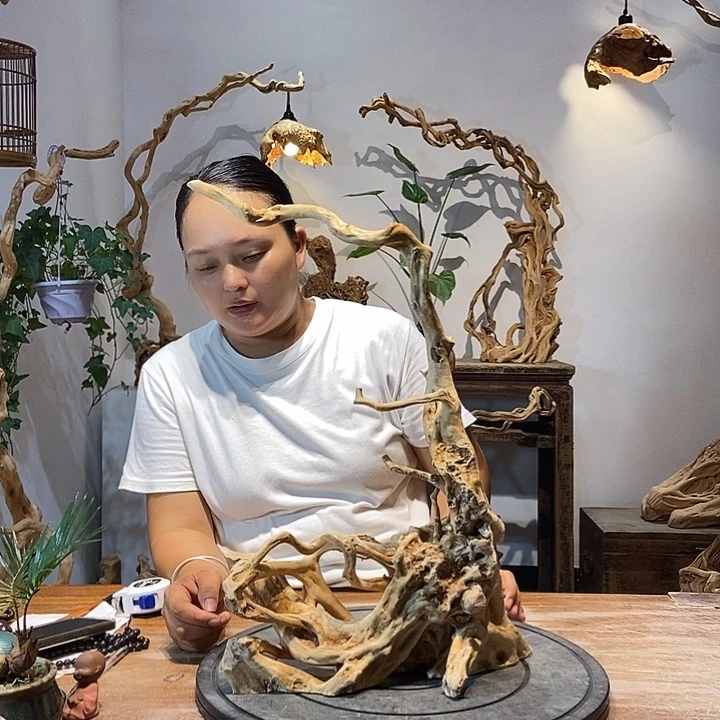 春***妇天然根雕陶制艺术品