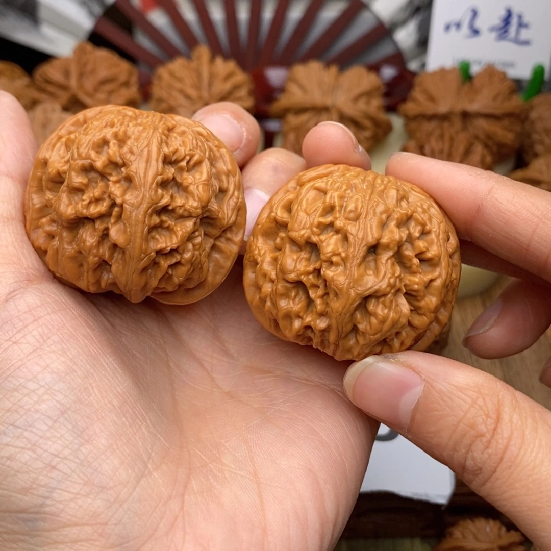 把件文玩核桃743号43粗筋