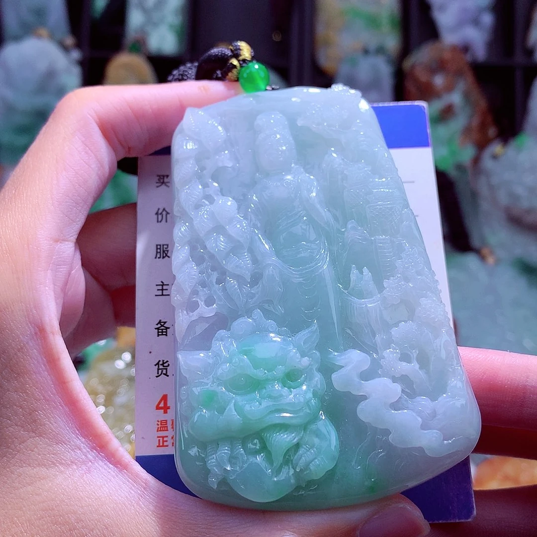 颈饰未镶嵌翡翠天然
