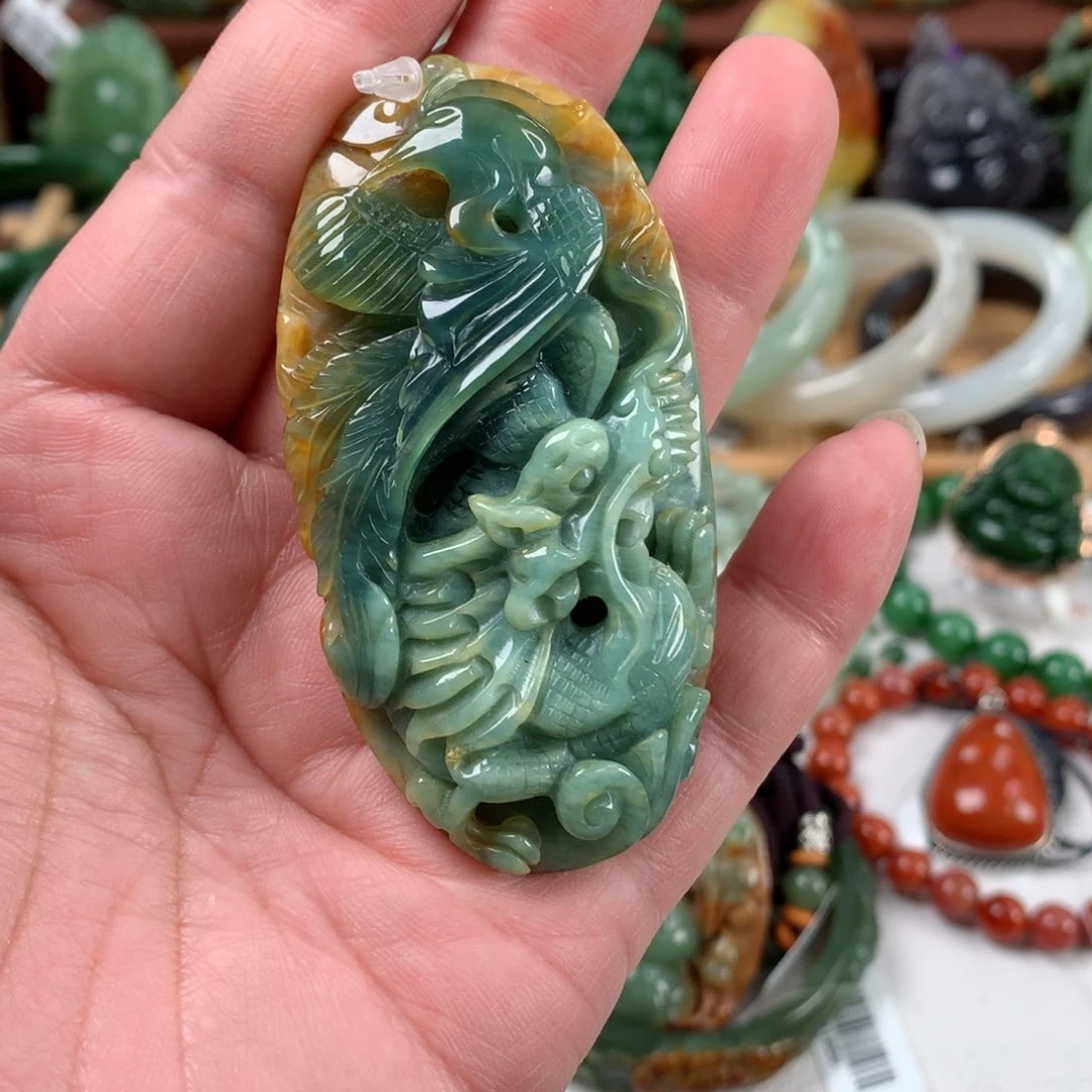 岫玉颈饰未镶嵌吊坠