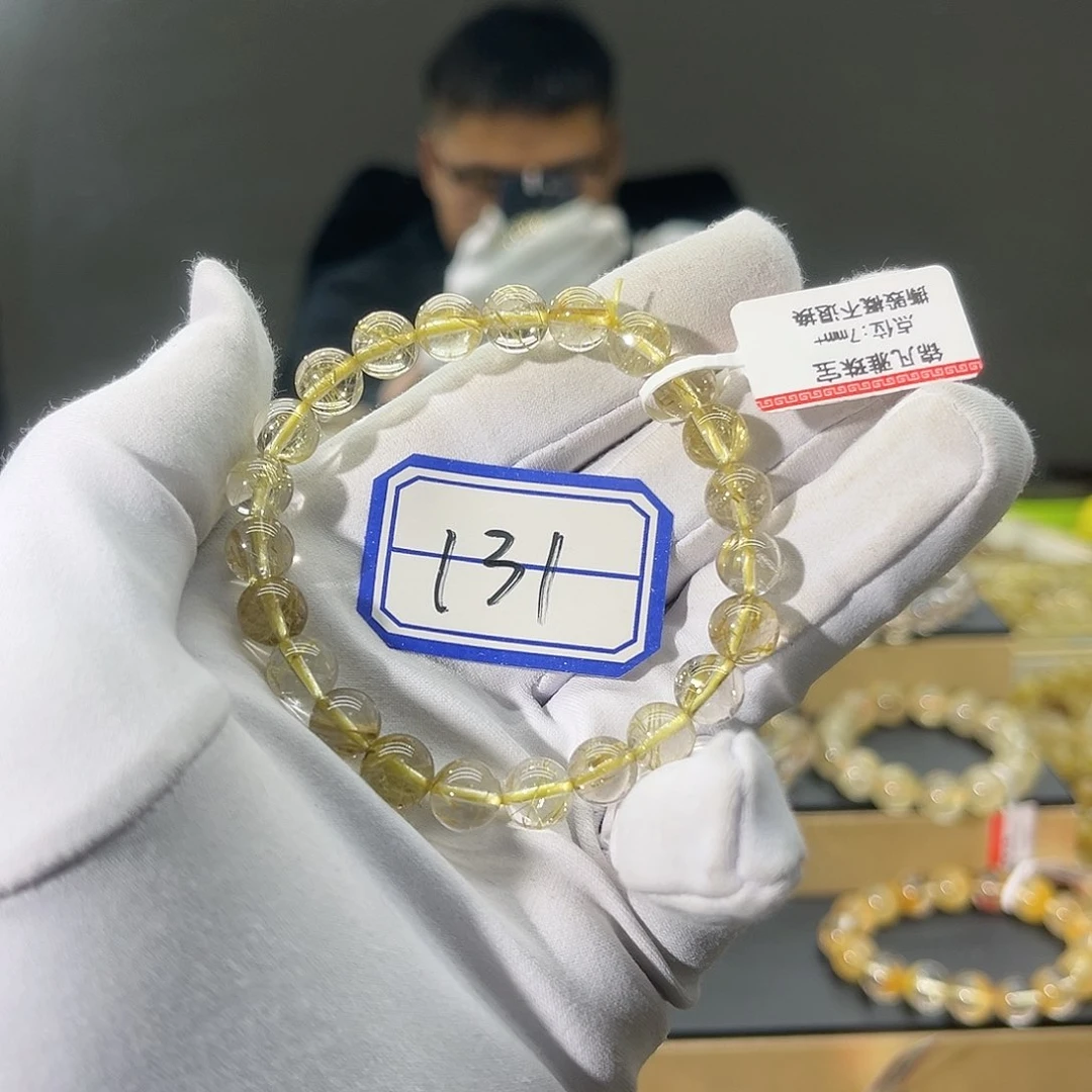 水晶手链未镶嵌晶莹剔透
