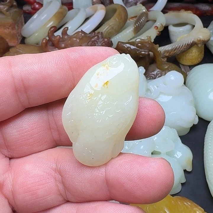 和田玉未镶嵌挂件