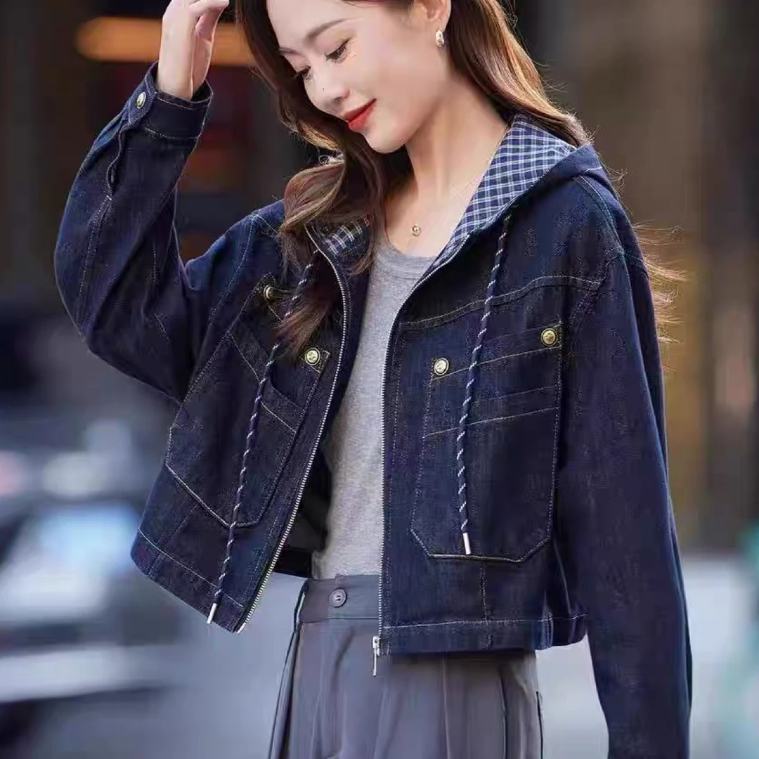 818连帽短外套早秋女款高腰牛仔外套洋气春季女士潮流