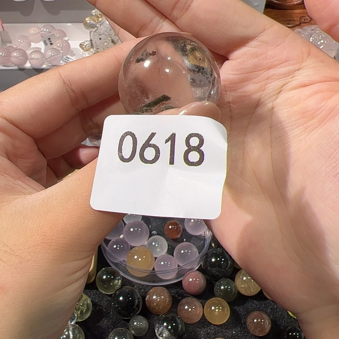 未镶嵌水晶大型摆件（非配饰）