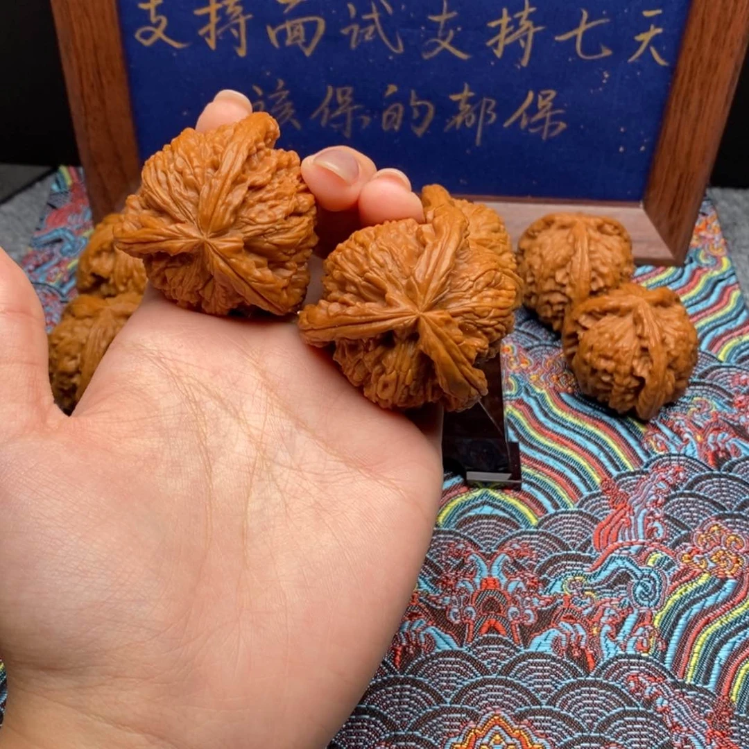 【闪购商品】清****。白狮