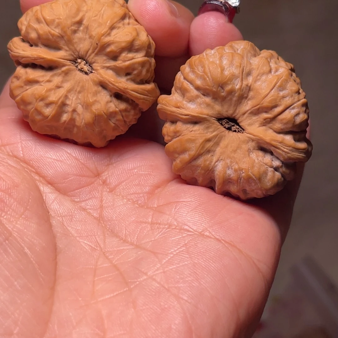 文玩核桃把件阿*南疆