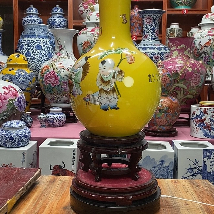 朱***婷景德镇陶瓷手工手绘花瓶摆件