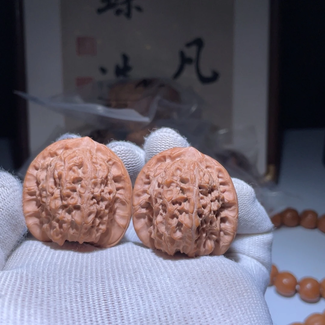 山***。吊坠文玩核桃血麒麟