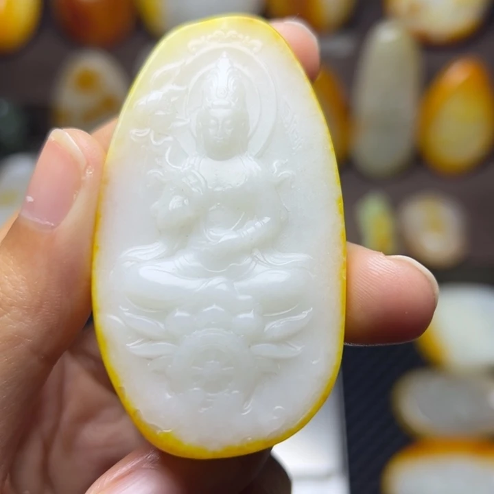 和田玉未镶嵌颈饰