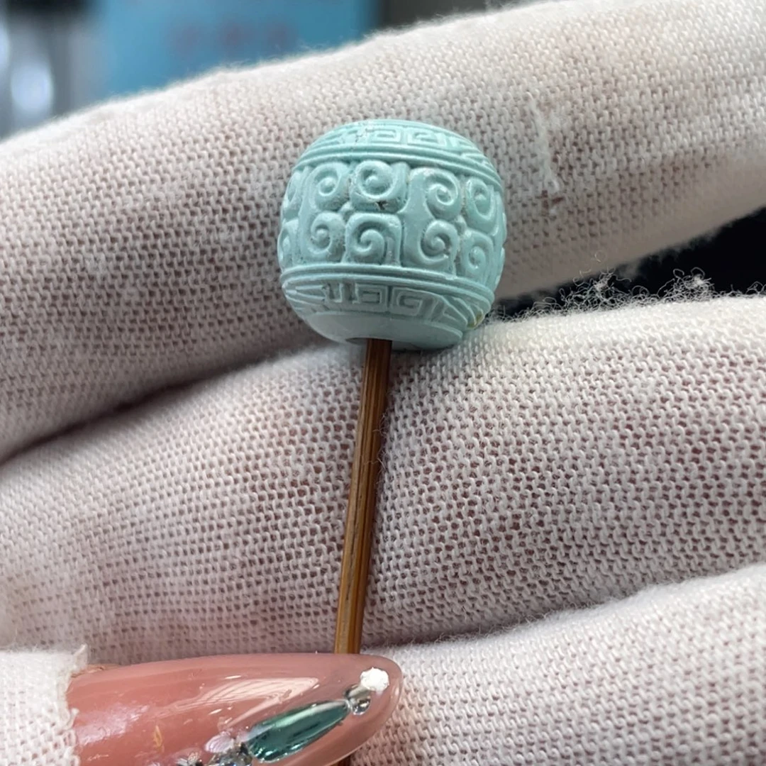 绿松石未镶嵌挂件