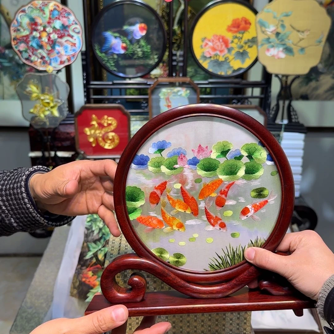 刺绣刺绣工艺精湛