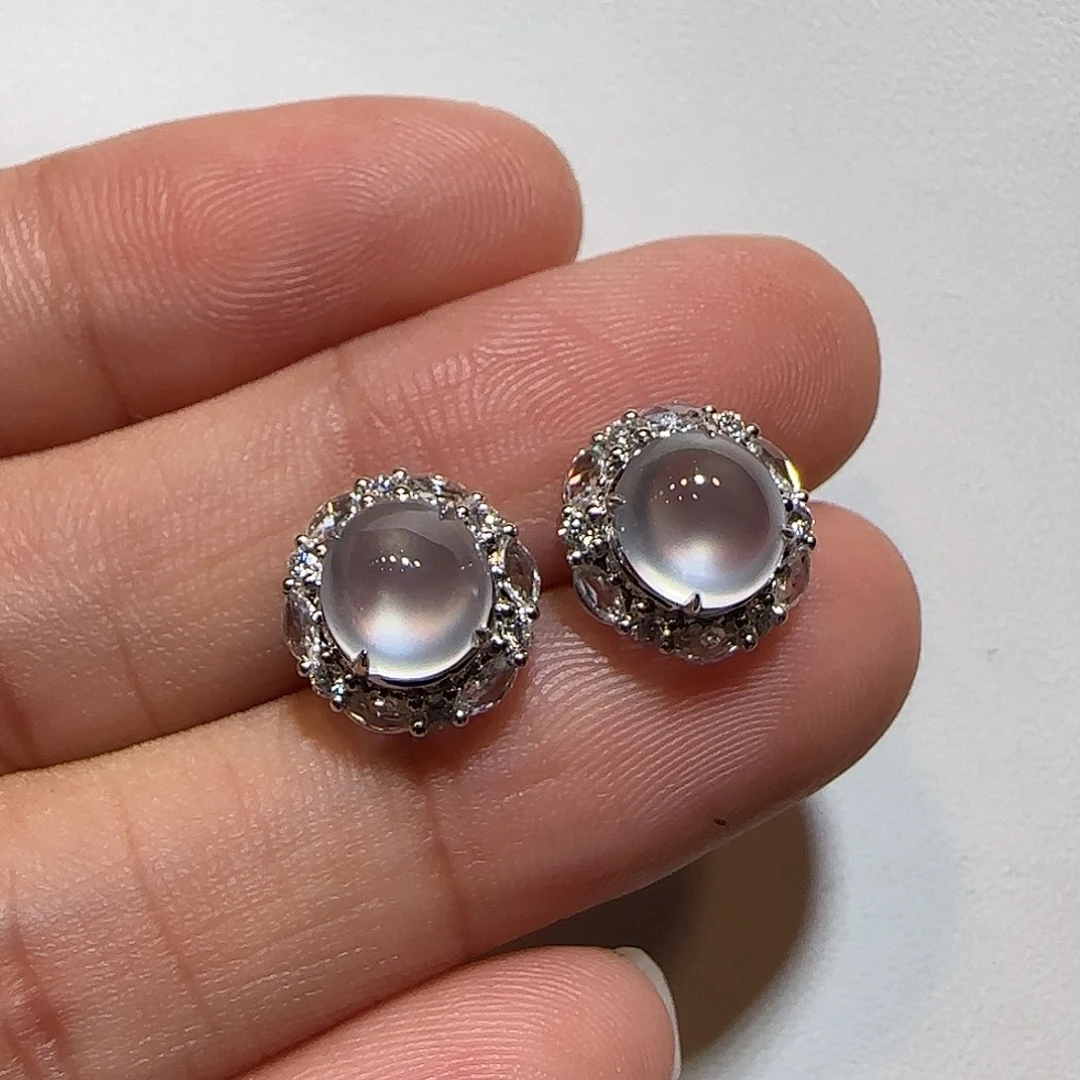 翡翠18K金镶嵌耳钉蛋面