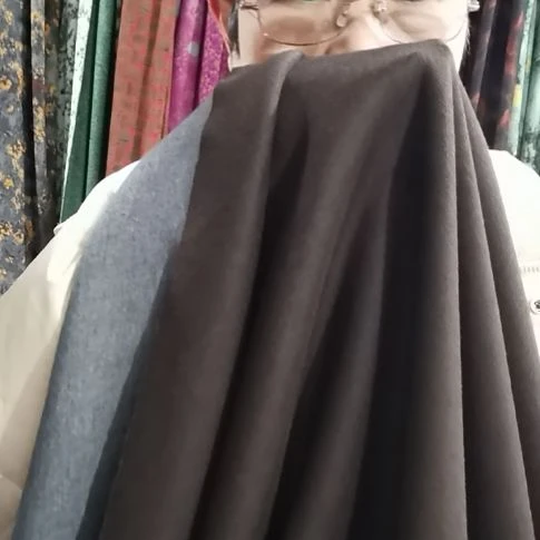 水洗羊绒咖啡色克重1.1米