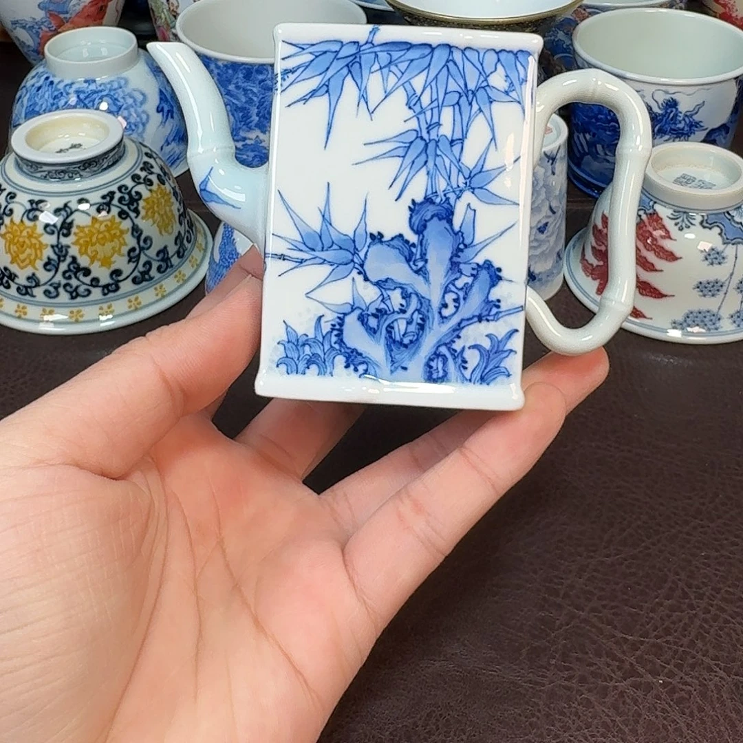 T***m现代景德镇陶瓷盖碗