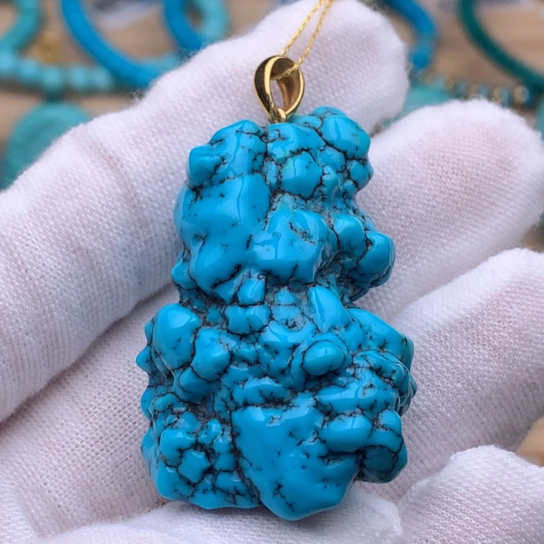 绿松石未镶嵌珠宝奇石