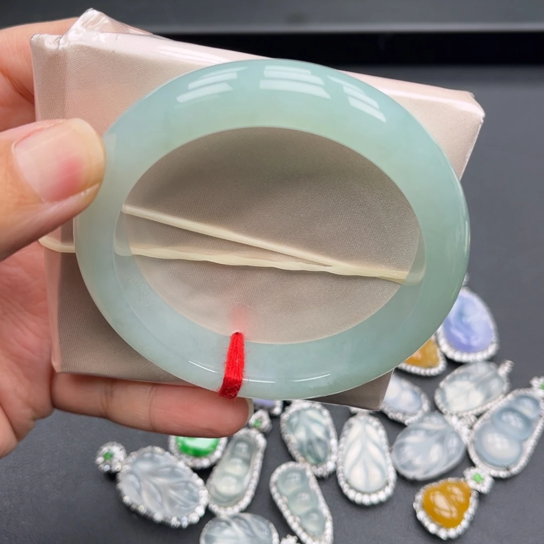 翡翠未镶嵌手镯手镯