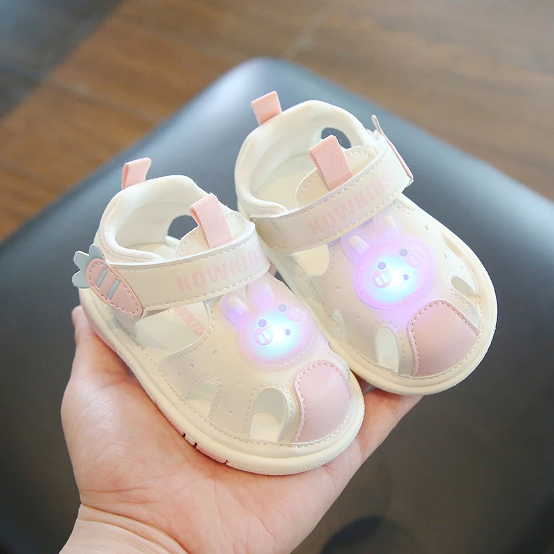 婴儿凉鞋软底真皮透气夏季女学步鞋女0一2岁卡通亮灯男宝宝叫叫鞋