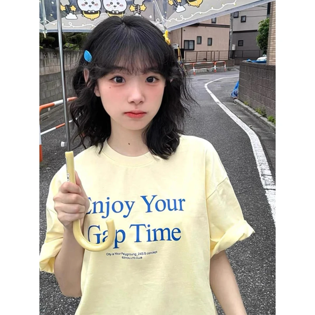 多巴胺穿搭黄色字母纯棉t恤女夏季宽松慵懒松弛感半截袖