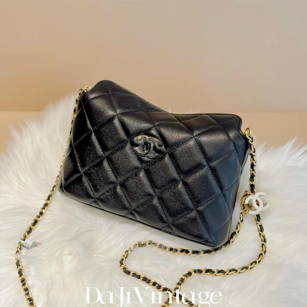 99新 Chanel/香奈儿 大吉中古/Chanel香奈儿24A黑金珐琅双c扣饭盒