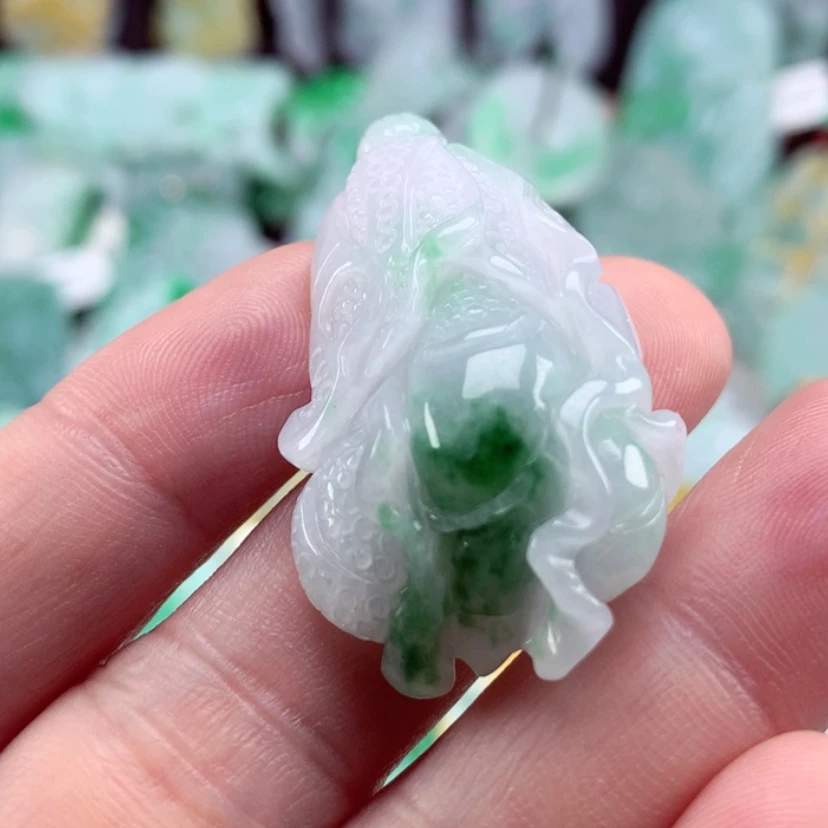 【闪购商品】翡翠吊坠(不含链)未镶嵌