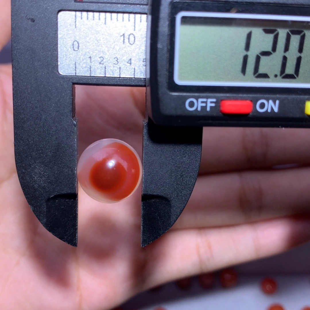 南红玛瑙未镶嵌冰飘圆珠12