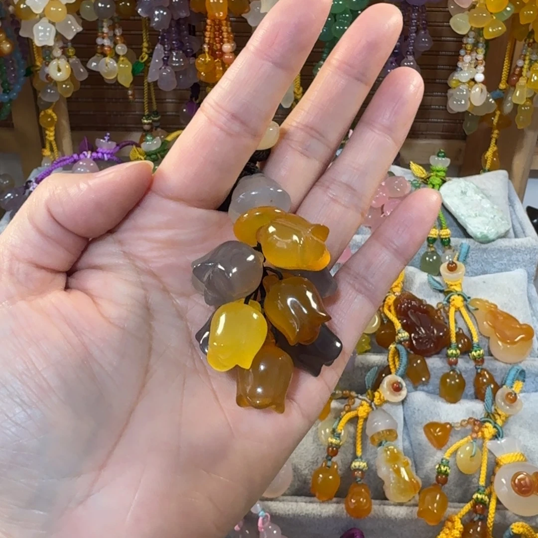 秋***节玛瑙/玉髓未镶嵌钥匙挂件