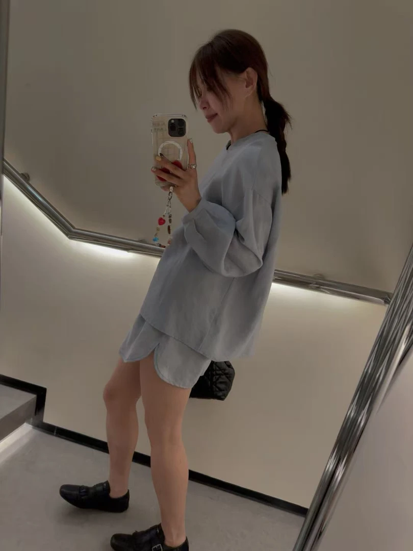 东大门LO宽松丝滑质感长袖防嗮衬衫上衣NO退285