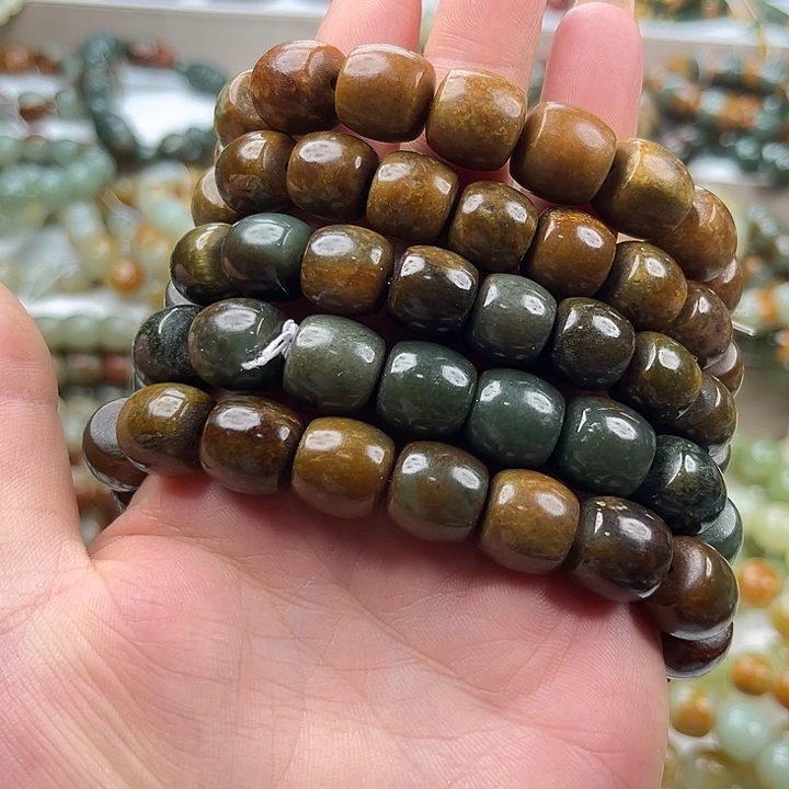 顽***来透闪石质玉未镶嵌手链微瑕