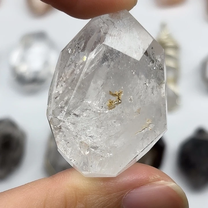 水晶未镶嵌颈饰闪灵钻38mm+