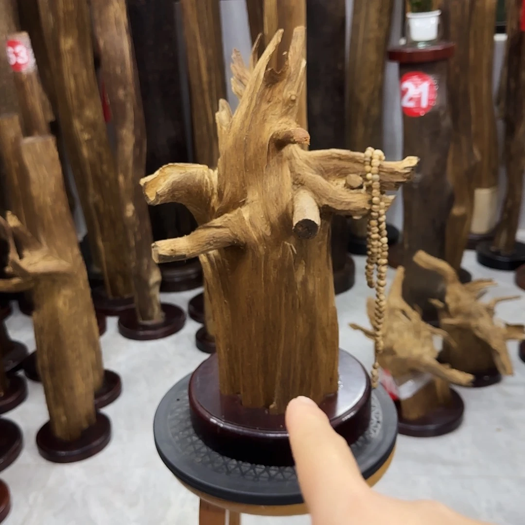 沉香摆件李*沉香摆件