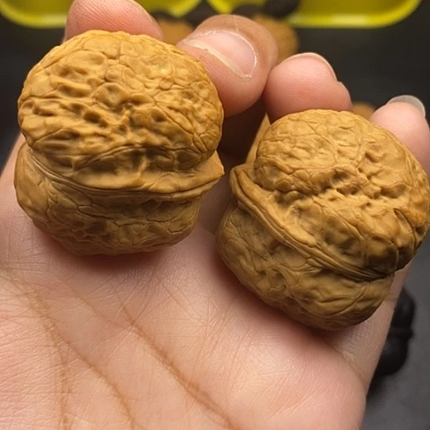 文玩核桃把件39尺元宝蟾