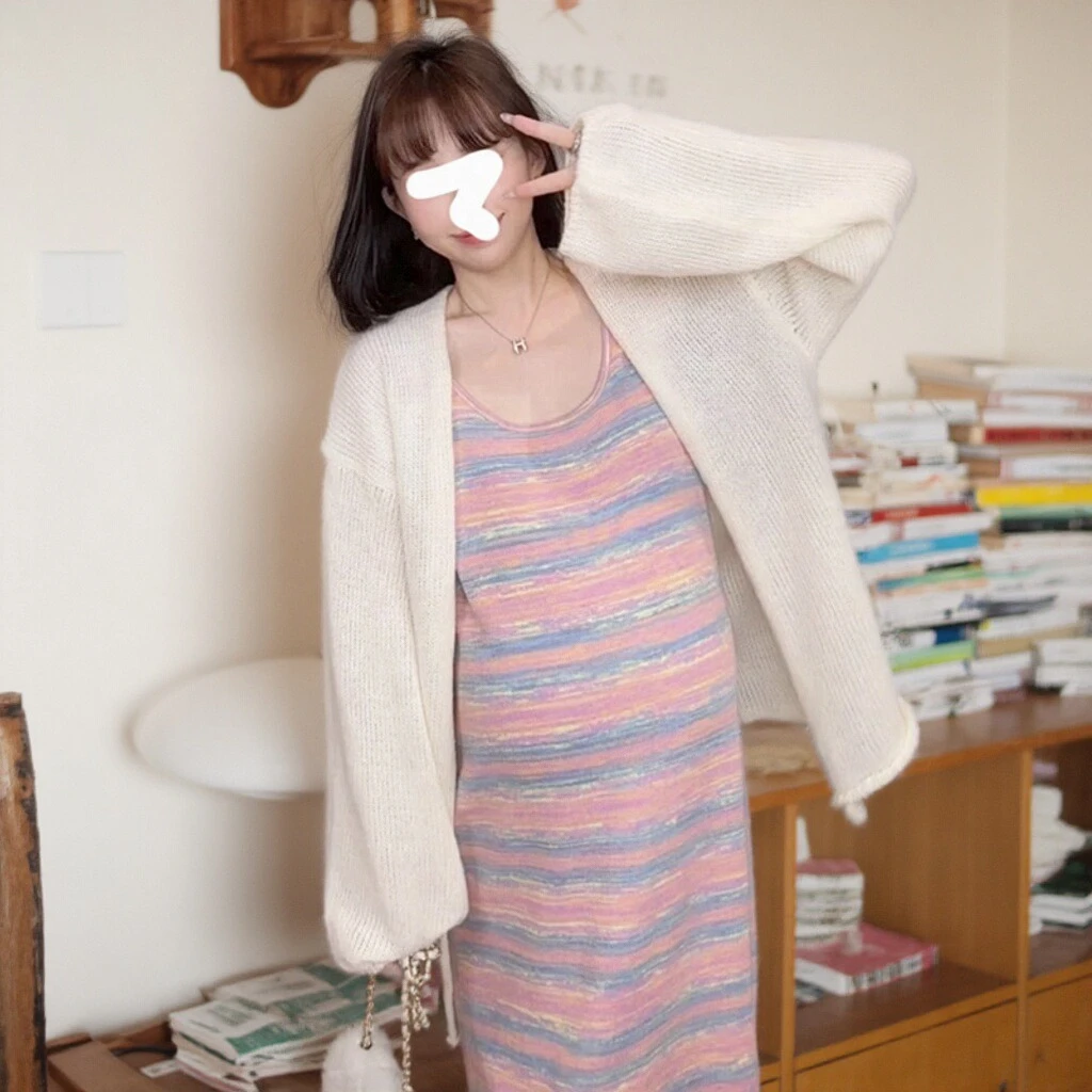 孕妇装2025新款温柔风减龄开衫彩虹条流苏裙秋冬韩版连衣裙两件套