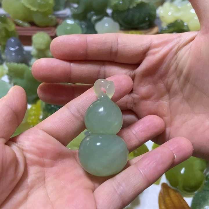 【闪购商品】未镶嵌蛇纹石玉把件