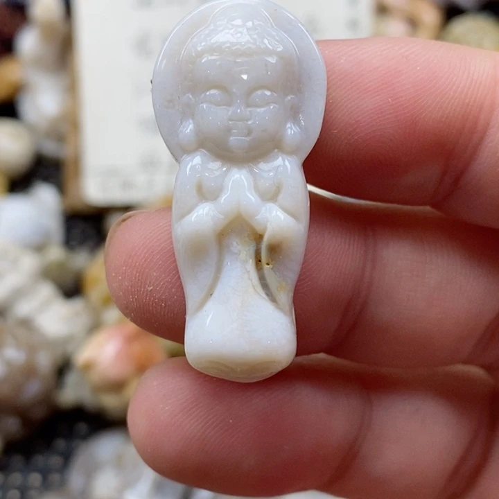 颈饰未镶嵌硅化珊瑚（珊瑚玉）有瑕 小