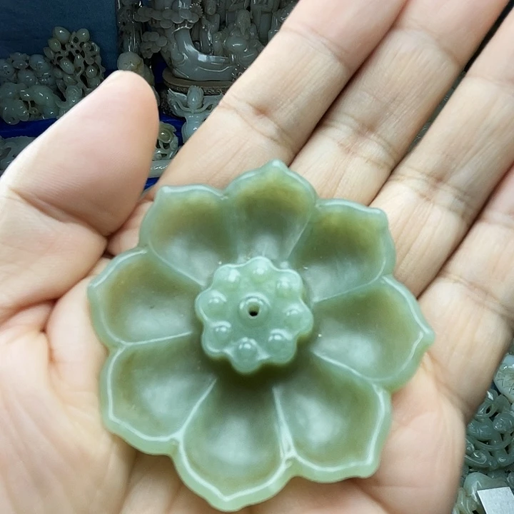 和田玉（青白玉）未镶嵌颈饰